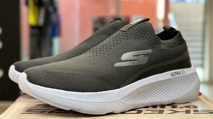 Saiz Kasut Skechers Lelaki dan Perempuan Malaysia